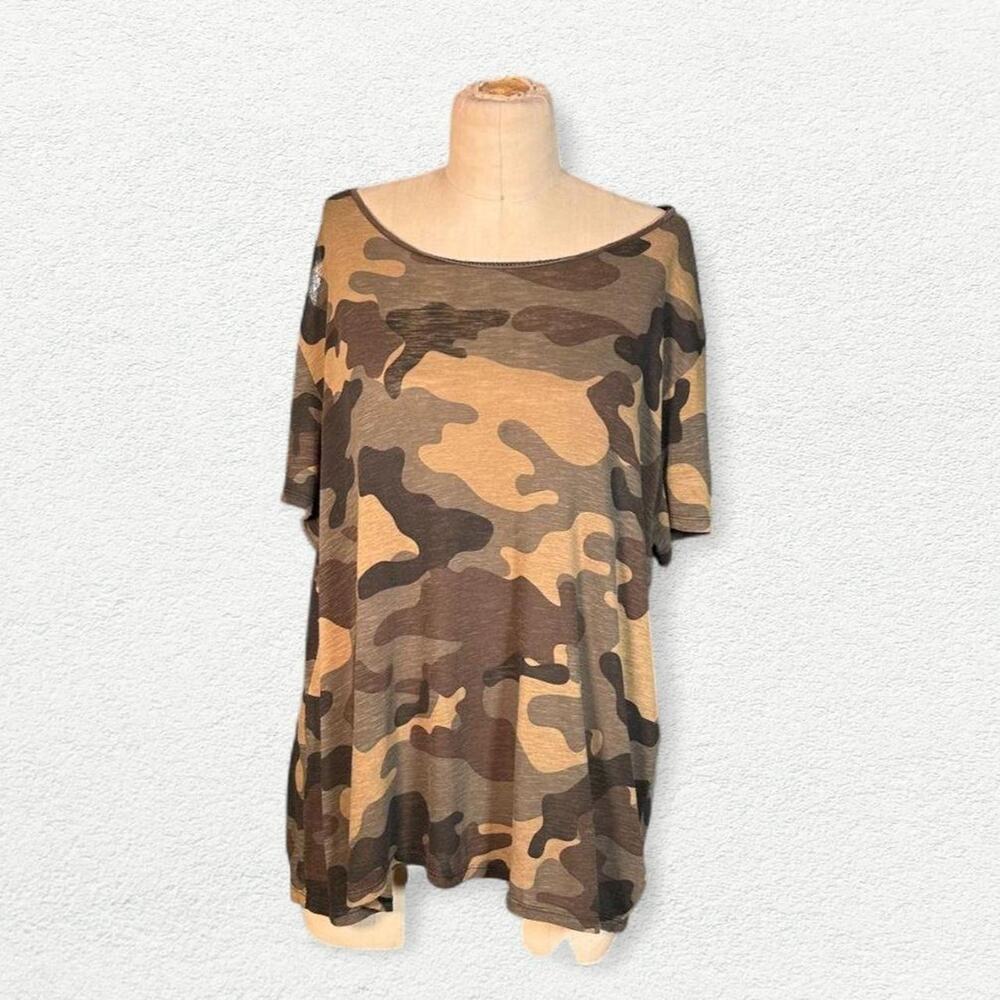 Divided by H&M Short Sleeve Tee in Camo